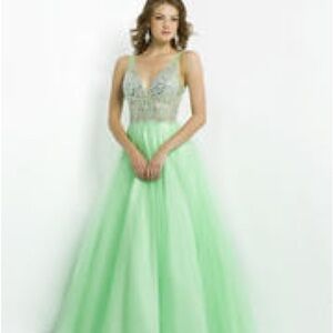 BLUSH PROM DRESS BY ALEXIA.